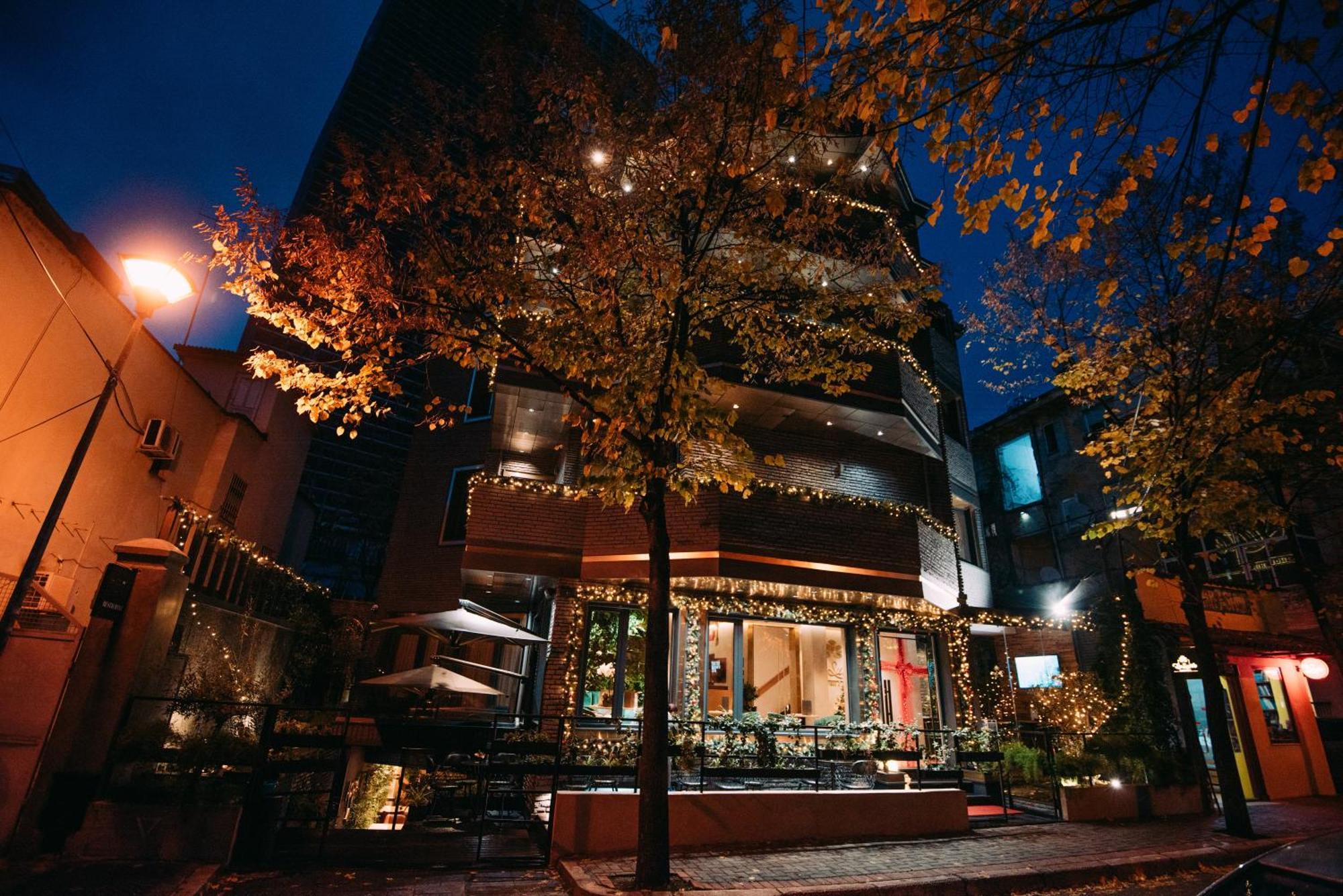 La Suite Boutique Hotel Tirana Exteriör bild