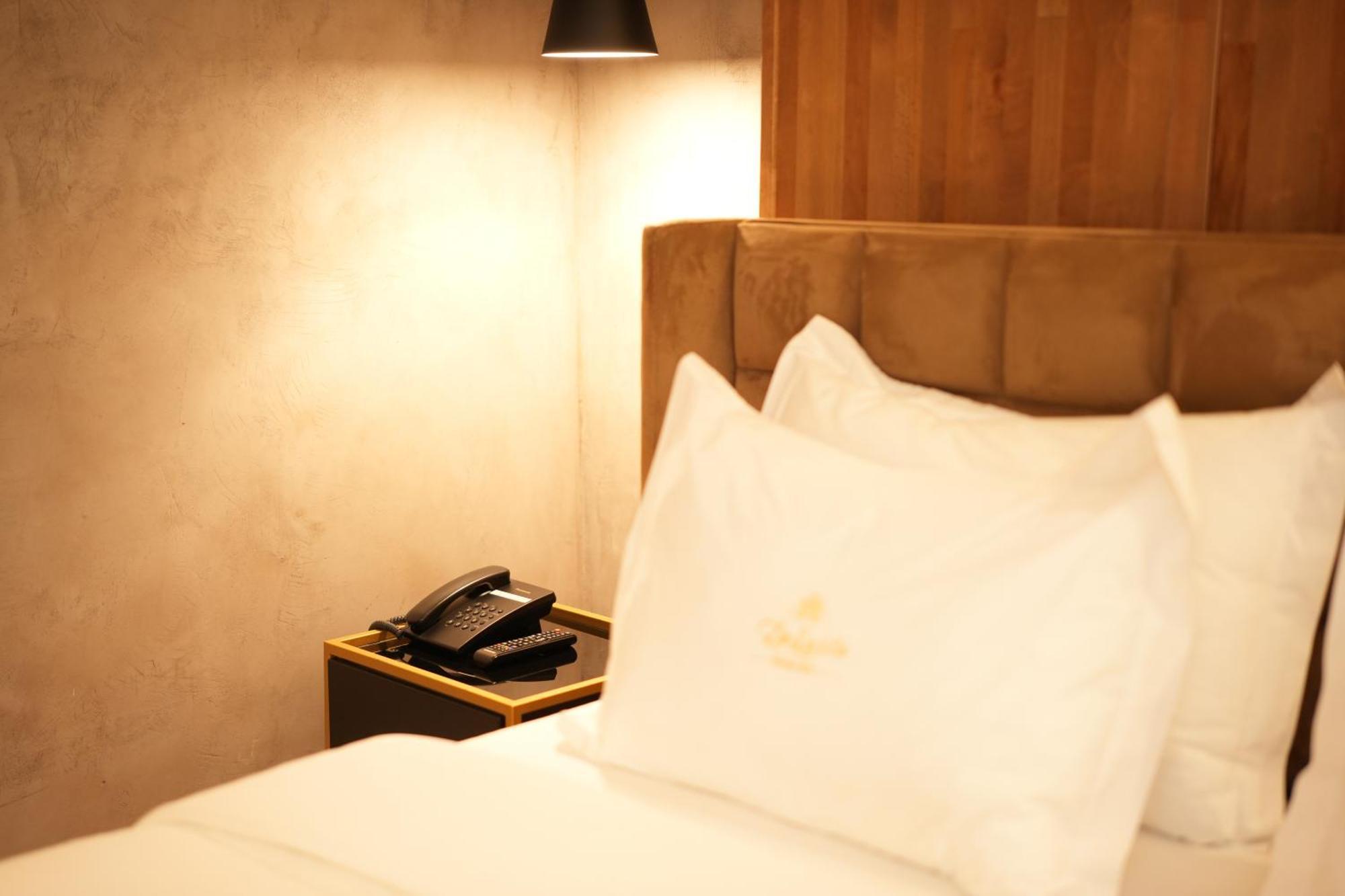 La Suite Boutique Hotel Tirana Exteriör bild